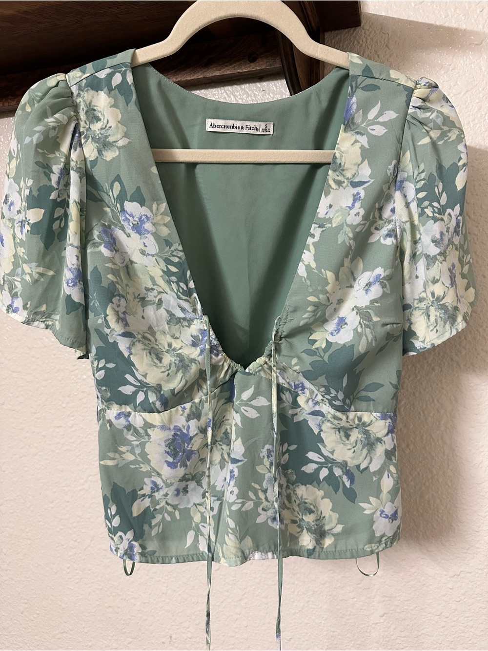 Abercrombie & Fitch Sage Floral V-Neck Tie-Front Blouse